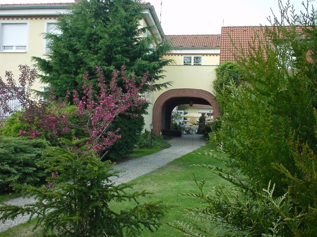 Hotel Helenenhof Tietzow Exterior foto